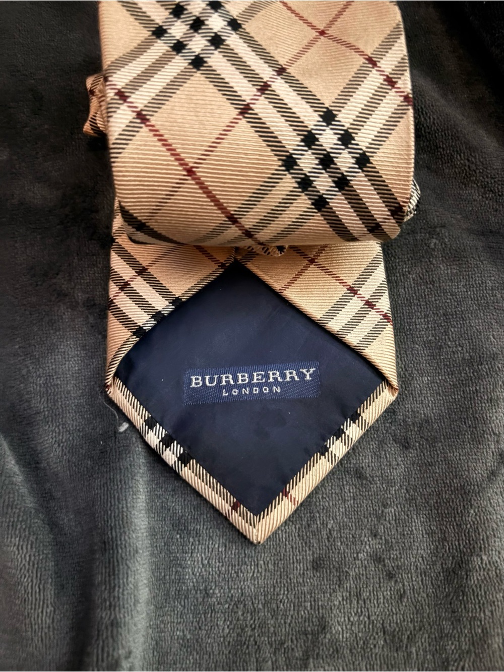 Burberry Tan Nova Check Silk Tie with Black & Red Accents - Picture 6 of 8